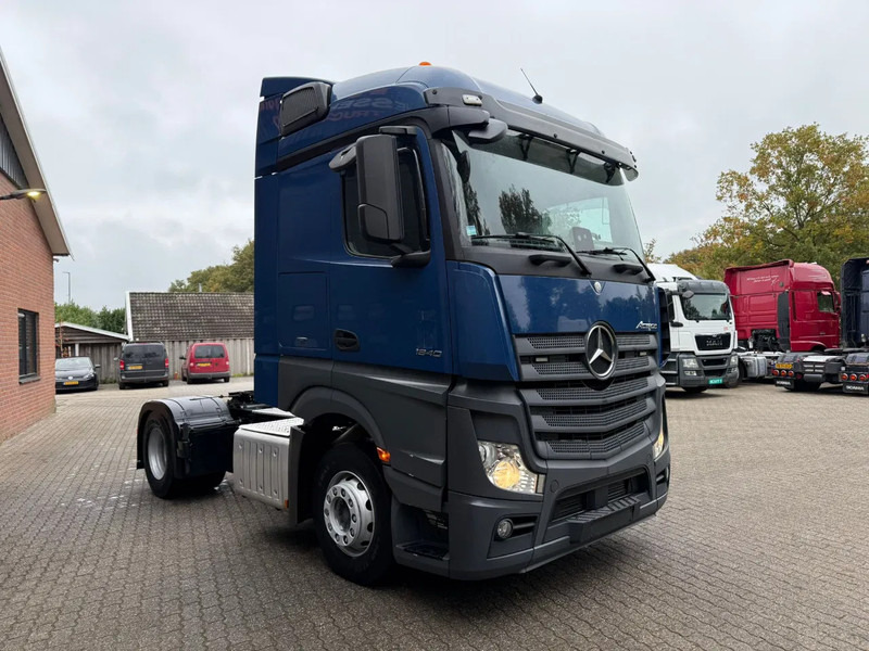 Mercedes-Benz Actros 1940 4x2 Streamspace Spoilers 603.877KM - Влекач: снимка 2 Mercedes-Benz Actros 1940 4x2 Streamspace Spoilers 603.877KM - Влекач: снимка 2