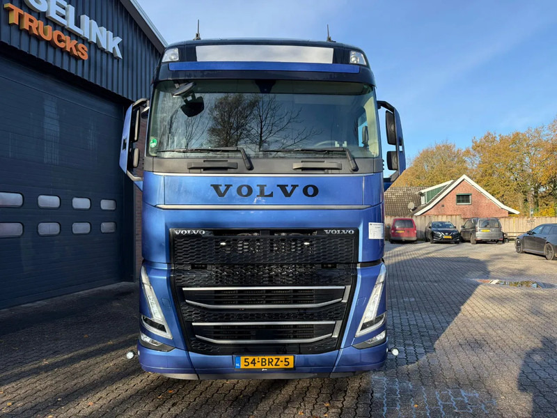 Volvo FH 460 Globetrotter XL 2x tank Standairco 405.369KM! NL Truck - APK 09-2026 - Влекач: снимка 5 Volvo FH 460 Globetrotter XL 2x tank Standairco 405.369KM! NL Truck - APK 09-2026 - Влекач: снимка 5