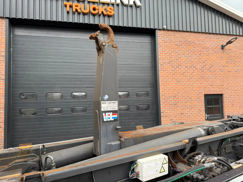 Volvo FH 460 6X2 VDL 25T Haakarm Standairco 9T Vooras Stuuras NL Truck - Мултилифт с кука камион: снимка 4 Volvo FH 460 6X2 VDL 25T Haakarm Standairco 9T Vooras Stuuras NL Truck - Мултилифт с кука камион: снимка 4