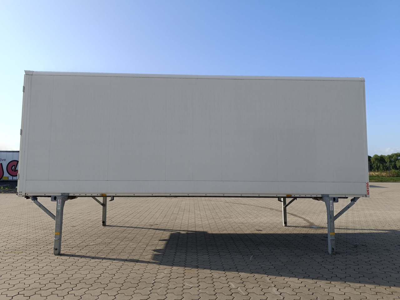 BDF-System, 7.450 mm lang, SONDERPREIS MESSEAUFBAU, - Каросерия - фургон: снимка 5 BDF-System, 7.450 mm lang, SONDERPREIS MESSEAUFBAU, - Каросерия - фургон: снимка 5