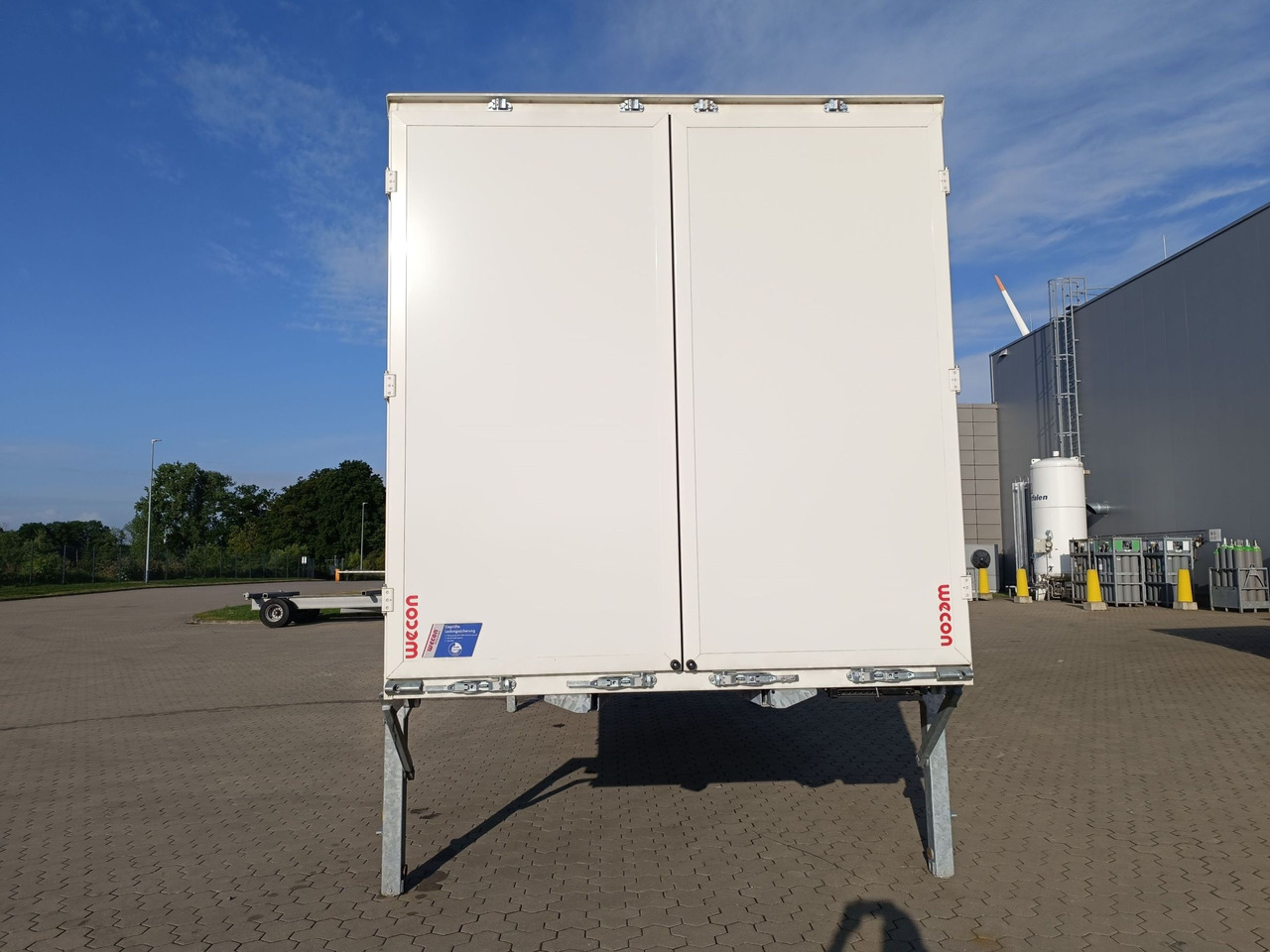 BDF-System, 7.450 mm lang, SONDERPREIS MESSEAUFBAU, - Каросерия - фургон: снимка 2 BDF-System, 7.450 mm lang, SONDERPREIS MESSEAUFBAU, - Каросерия - фургон: снимка 2