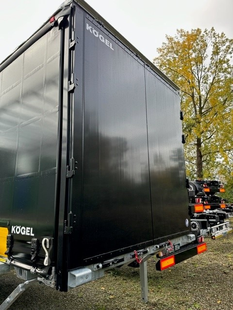 Kögel BDF-System, 7.450 mm lang, Farbe: RAL 9005 schwarz - Брезентова каросерия: снимка 3 Kögel BDF-System, 7.450 mm lang, Farbe: RAL 9005 schwarz - Брезентова каросерия: снимка 3