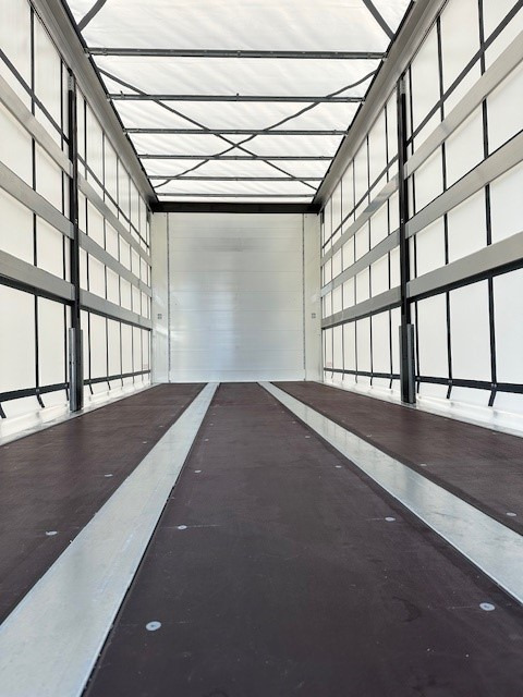 Kögel BDF-System, 7.450 mm lang, Hubdach, Eckhöhe: 2.920 mm, - Брезентова каросерия: снимка 4 Kögel BDF-System, 7.450 mm lang, Hubdach, Eckhöhe: 2.920 mm, - Брезентова каросерия: снимка 4