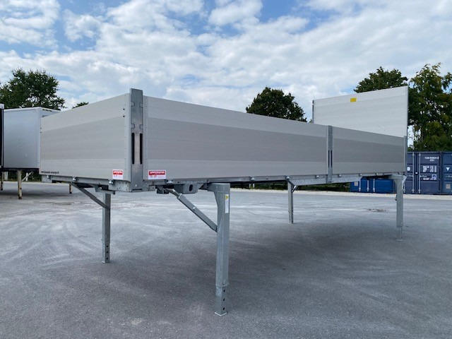 Kögel BDF-System, 7.450 mm lang, mit Heckklappe - Бордова каросерия: снимка 1 Kögel BDF-System, 7.450 mm lang, mit Heckklappe - Бордова каросерия: снимка 1