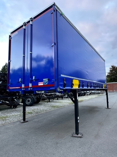 Krone BDF Wechselaufbau 7.45m - THW Ausführung - Брезентова каросерия: снимка 4 Krone BDF Wechselaufbau 7.45m - THW Ausführung - Брезентова каросерия: снимка 4