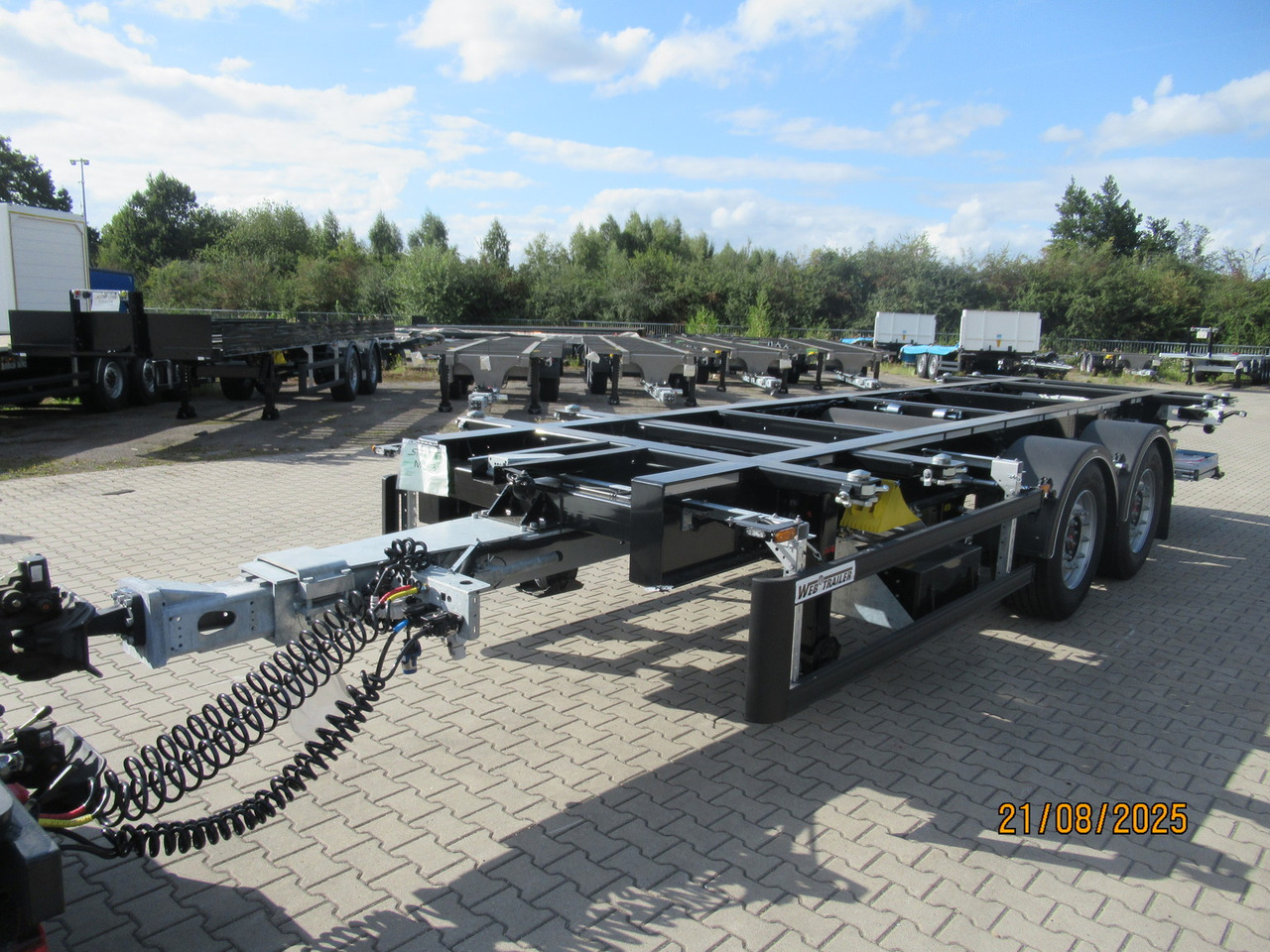 System Trailers BDF-System, Standard ohne Zulassung, mit Ladebordwand - Затворена каросерия ремарке: снимка 2 System Trailers BDF-System, Standard ohne Zulassung, mit Ladebordwand - Затворена каросерия ремарке: снимка 2