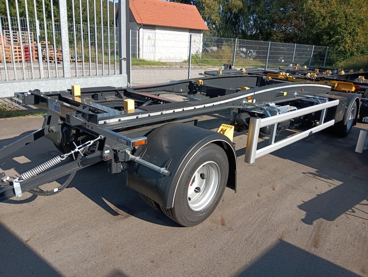 Hüffermann HSA1870 SAF VERZINKT Schlitten 5m-7m 3158kg NEU - Мултилифт/ Лифтдъмпер ремарке: снимка 5 Hüffermann HSA1870 SAF VERZINKT Schlitten 5m-7m 3158kg NEU - Мултилифт/ Лифтдъмпер ремарке: снимка 5