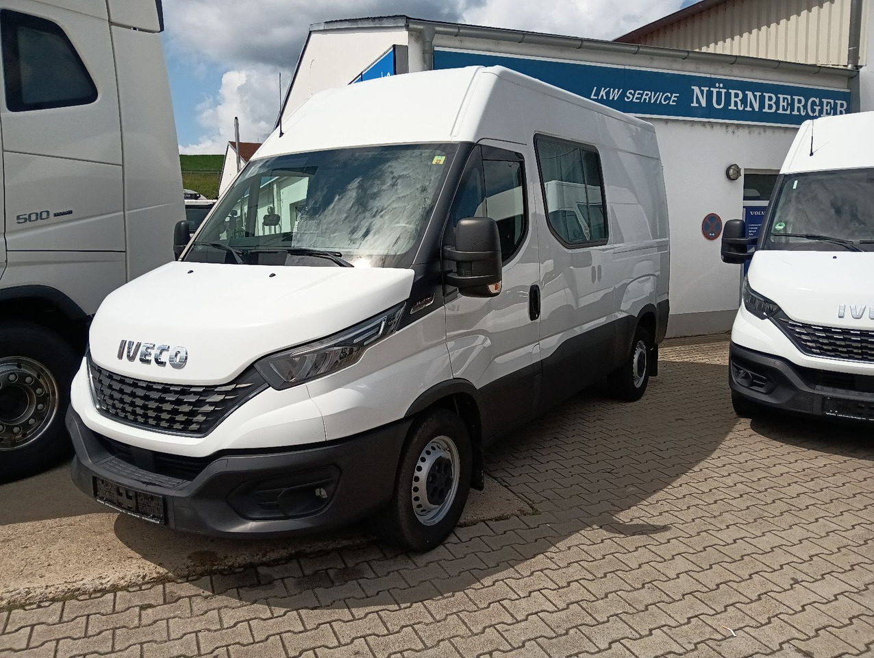 Iveco Daily Kasten HKa 35S21 V WB3520 AHK, Standheizun - Товарен бус: снимка 3 Iveco Daily Kasten HKa 35S21 V WB3520 AHK, Standheizun - Товарен бус: снимка 3