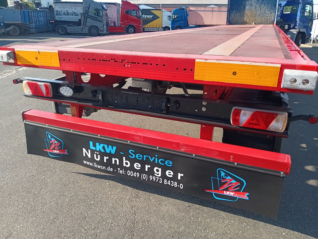 Kögel SN24 Plateau 7xRungen,Palettenkasten, Überbreite - Бордово полуремарке/ Платформа: снимка 1 Kögel SN24 Plateau 7xRungen,Palettenkasten, Überbreite - Бордово полуремарке/ Платформа: снимка 1