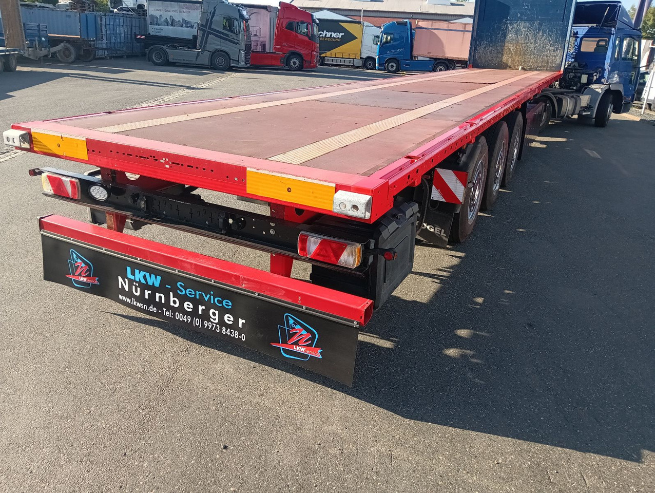 Kögel SN24 Plateau 7xRungen,Palettenkasten, Überbreite - Бордово полуремарке/ Платформа: снимка 3 Kögel SN24 Plateau 7xRungen,Palettenkasten, Überbreite - Бордово полуремарке/ Платформа: снимка 3