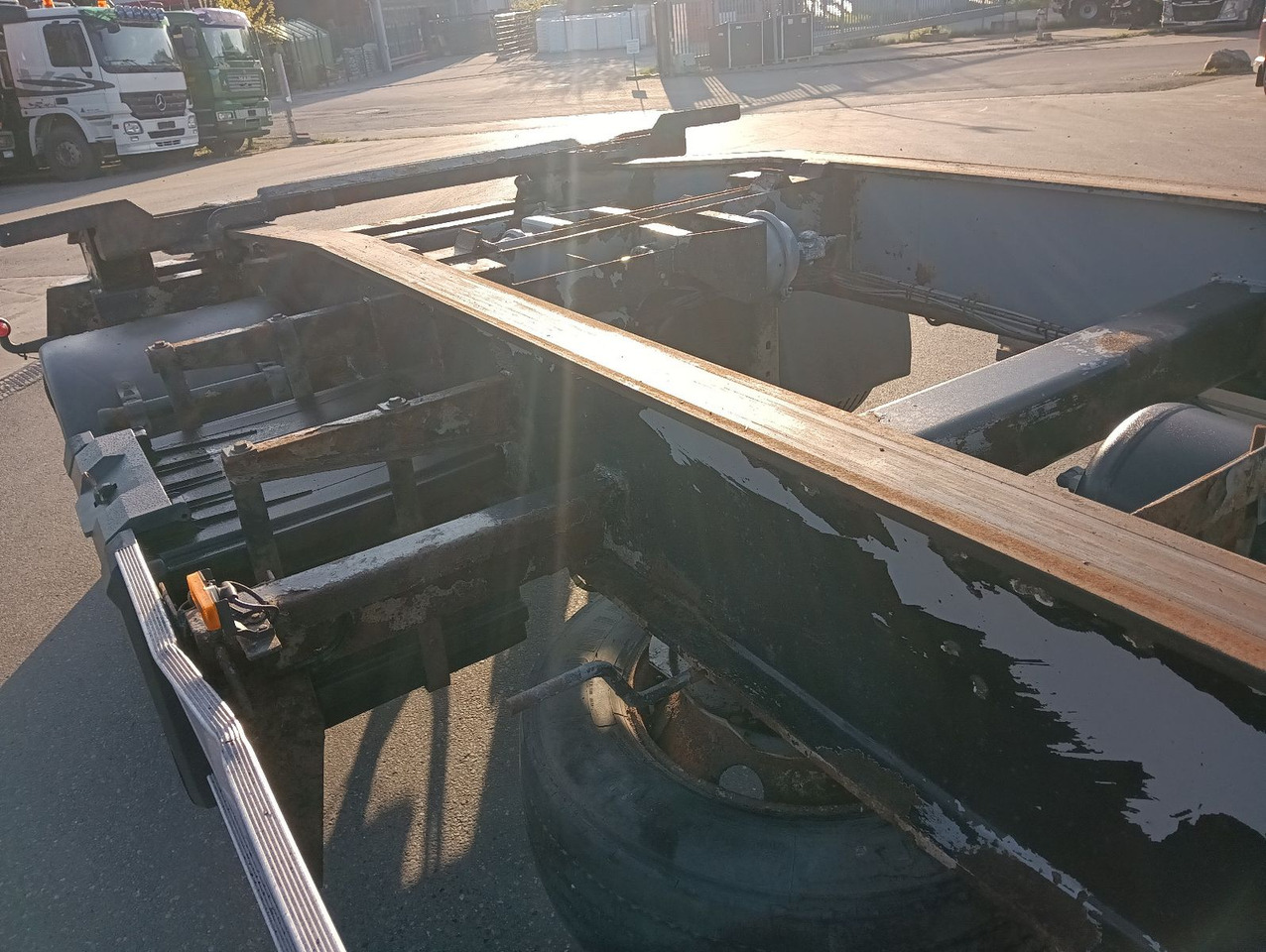 Meiller MEILLER HKM G18 SZL SCHLITTEN BPW Trommel 3,38t - Мултилифт/ Лифтдъмпер ремарке: снимка 3 Meiller MEILLER HKM G18 SZL SCHLITTEN BPW Trommel 3,38t - Мултилифт/ Лифтдъмпер ремарке: снимка 3