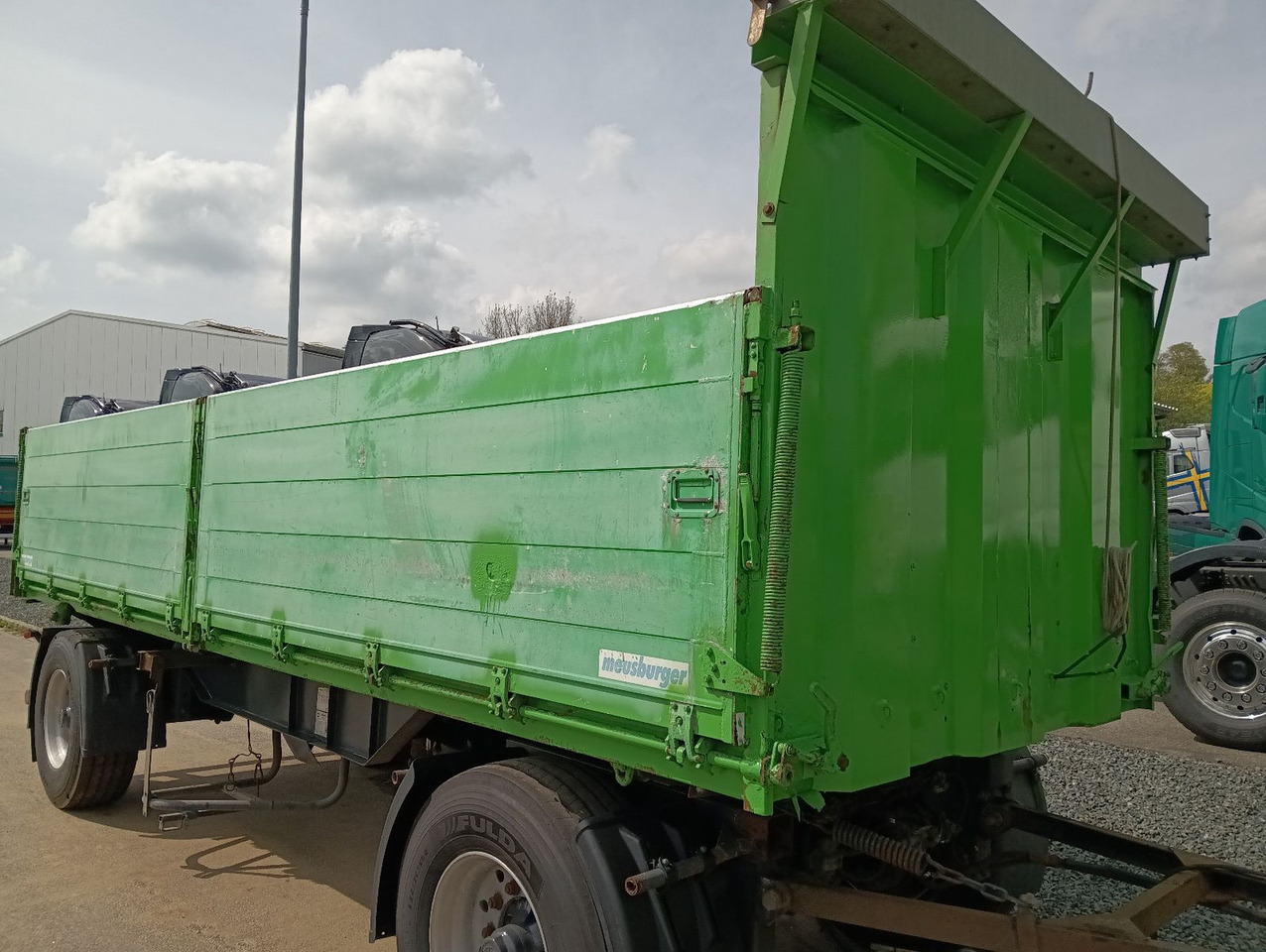Meusburger 2-A 3-Seitenkipper 16m3 Getreide Alufelgen 4,6t - Самосвал ремарке: снимка 3 Meusburger 2-A 3-Seitenkipper 16m3 Getreide Alufelgen 4,6t - Самосвал ремарке: снимка 3