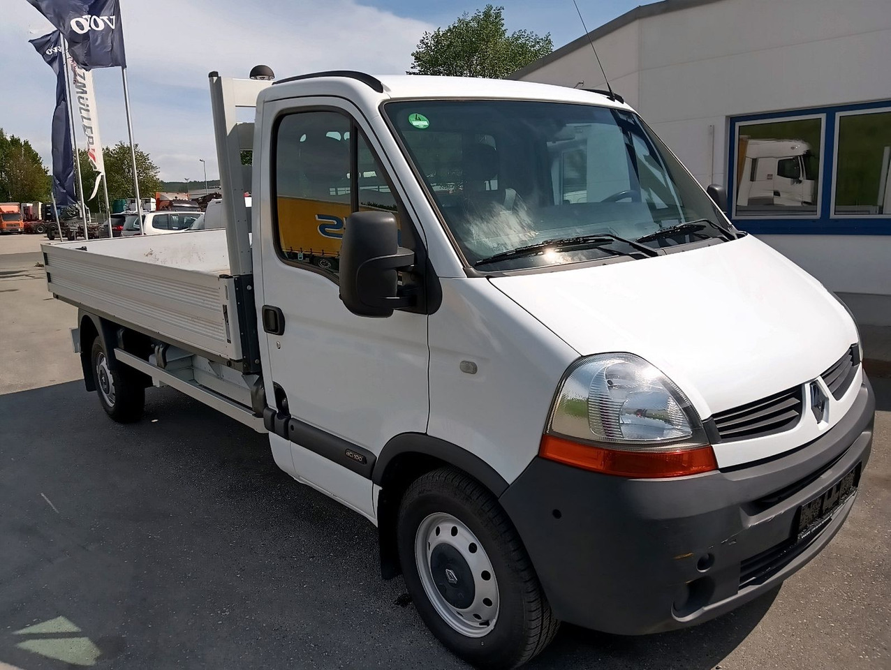 Renault MASTER 3,5t AHK, TÜV/Reifen/Bremse NEU orig.64t - Бордови бус, Бус с двойна кабина: снимка 1 Renault MASTER 3,5t AHK, TÜV/Reifen/Bremse NEU orig.64t - Бордови бус, Бус с двойна кабина: снимка 1
