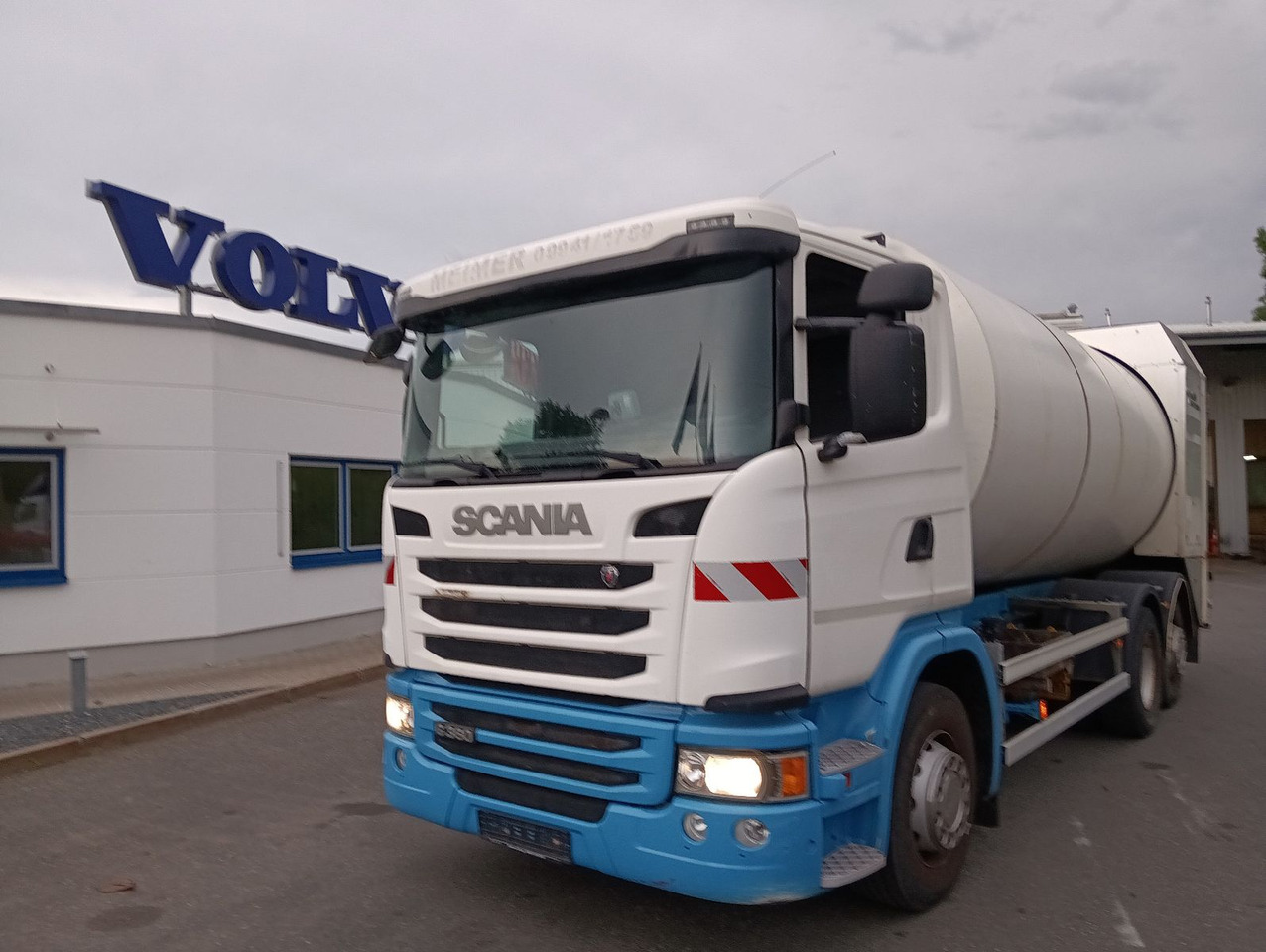 Scania G360 6x2 RETARDER FAUN ROTOPRESS 521L Zöller 230 - Боклукчийска кола: снимка 1 Scania G360 6x2 RETARDER FAUN ROTOPRESS 521L Zöller 230 - Боклукчийска кола: снимка 1