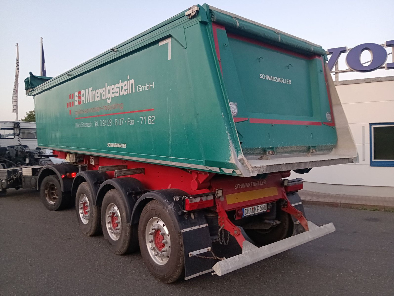 Schwarzmüller 3-A Alumulde ALCOA 27m3 SAF Lift 5,4t el.Verdeck - Самосвал полуремарке: снимка 1 Schwarzmüller 3-A Alumulde ALCOA 27m3 SAF Lift 5,4t el.Verdeck - Самосвал полуремарке: снимка 1