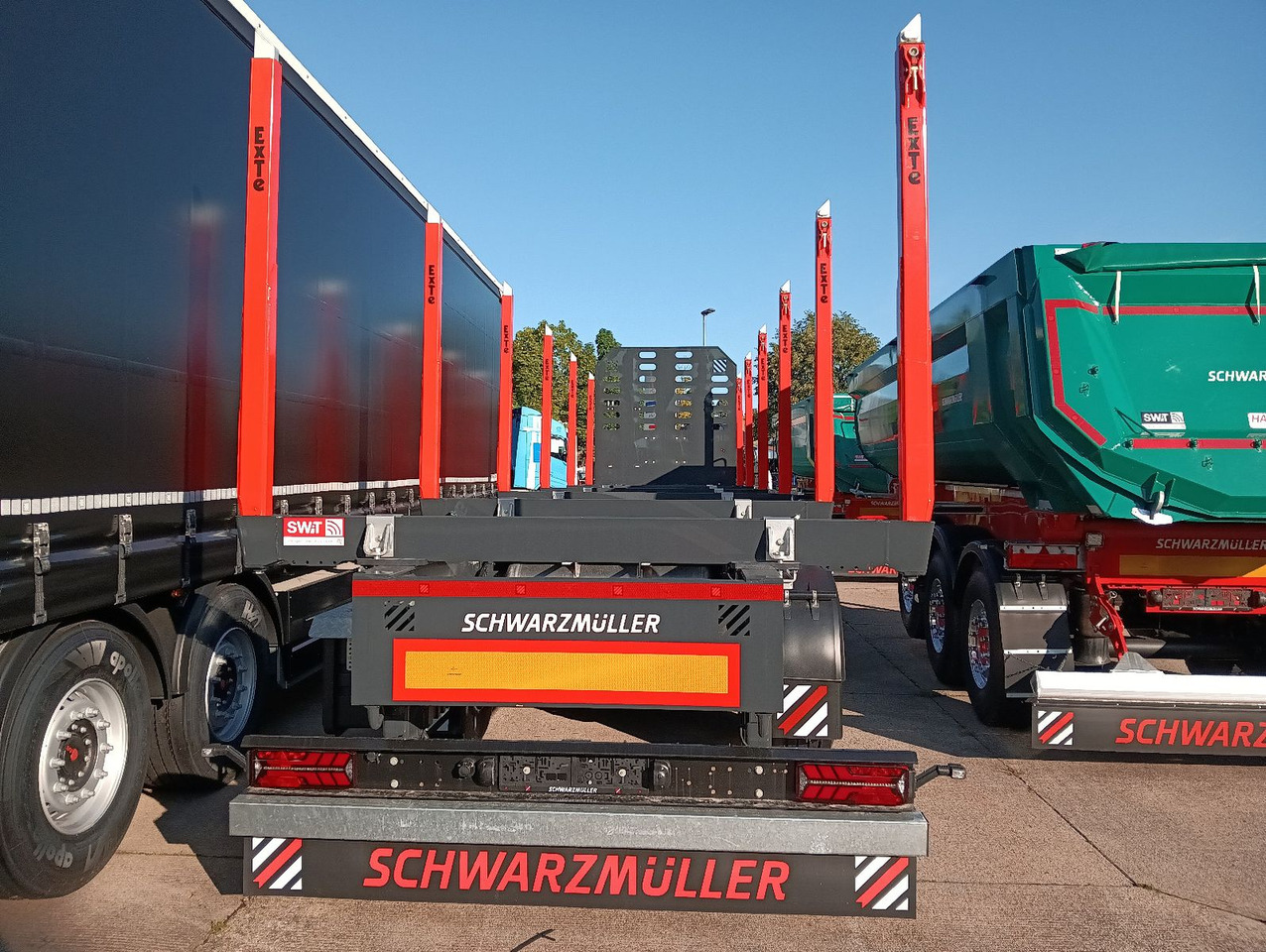 Schwarzmüller 3-A Rungensattel 6xExte144S 5560kg NEU sofort Schwarzmüller 3-A Rungensattel 6xExte144S 5560kg NEU sofort - Полуремарке за дърва: снимка 1 Schwarzmüller 3-A Rungensattel 6xExte144S 5560kg NEU sofort Schwarzmüller 3-A Rungensattel 6xExte144S 5560kg NEU sofort - Полуремарке за дърва: снимка 1