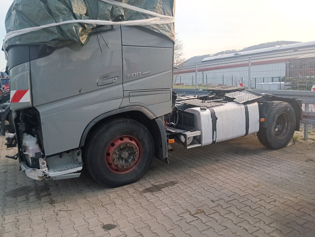 Volvo FH 500 Globe CRAWLER Hydr.,Luft/Luft Motor läuft - Влекач: снимка 4 Volvo FH 500 Globe CRAWLER Hydr.,Luft/Luft Motor läuft - Влекач: снимка 4