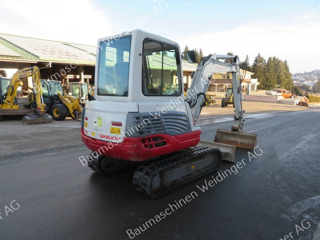 Takeuchi TB 235 - Мини багер: снимка 3 Takeuchi TB 235 - Мини багер: снимка 3