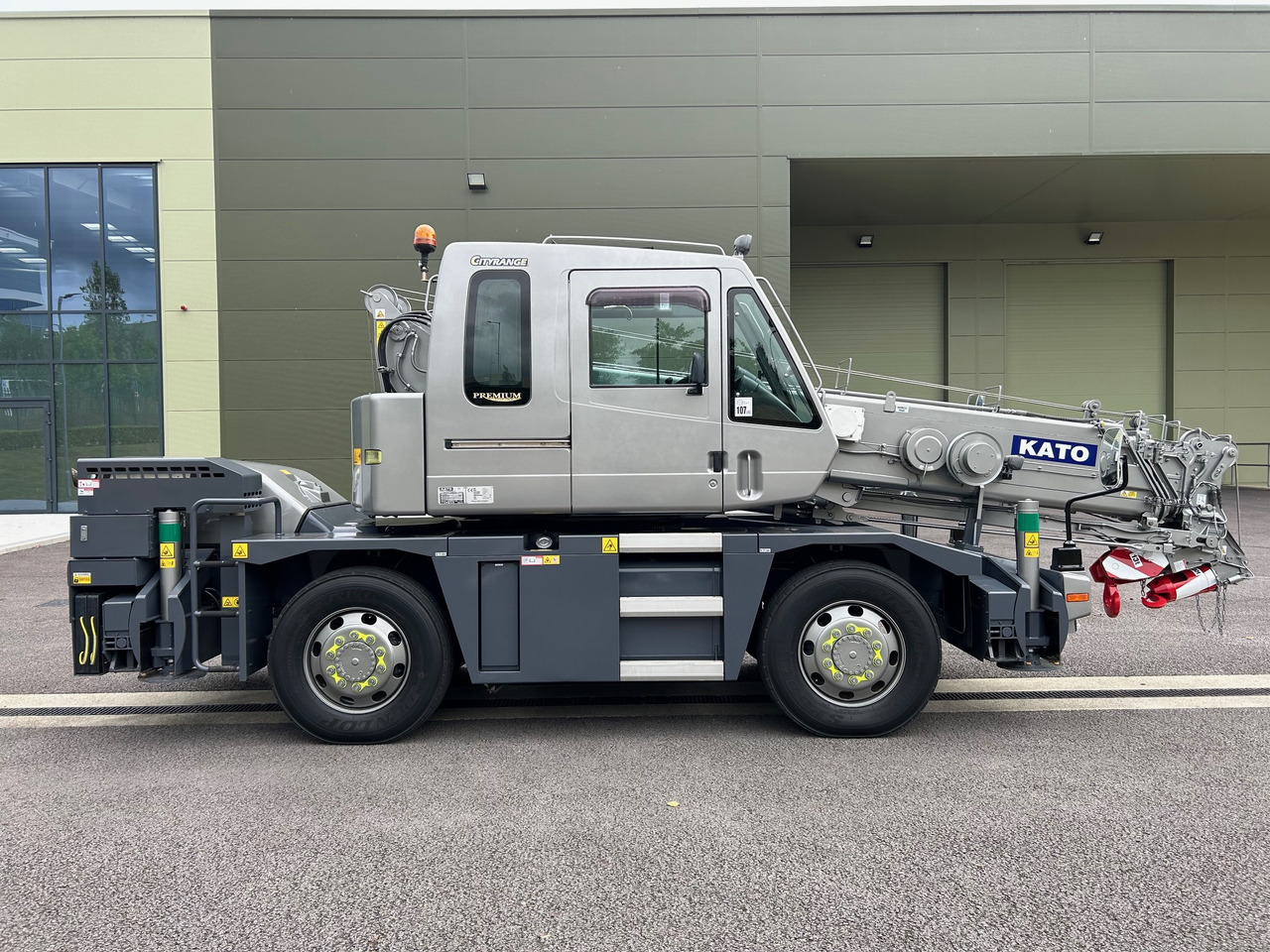 KATO 13 Ton City Crane - Excellent Condition - Автокран: снимка 3 KATO 13 Ton City Crane - Excellent Condition - Автокран: снимка 3