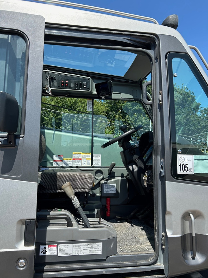 Кран за всякакви терени KATO 13 Ton City Crane with Only 6,822kms and 1,362 hours from New: снимка 32