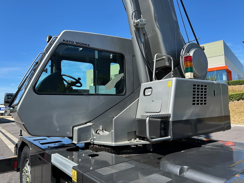 Кран за всякакви терени KATO 13 Ton City Crane with Only 6,822kms and 1,362 hours from New: снимка 25