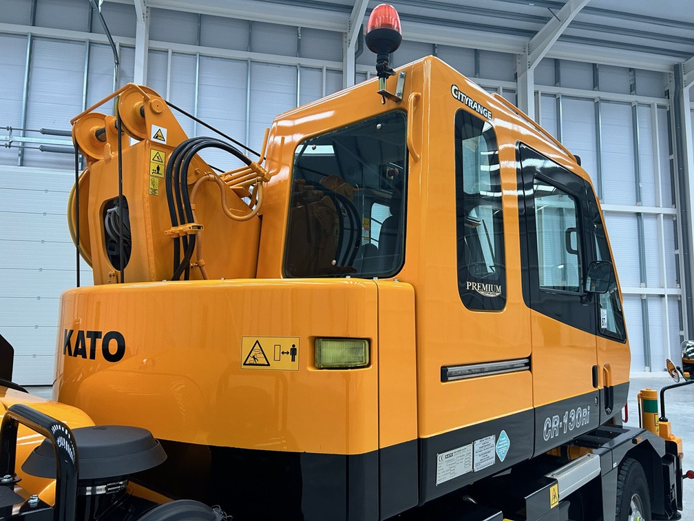 Автокран KATO CR-130Ri - 13 Ton City Crane with Only 8,563 miles from New !!: снимка 18