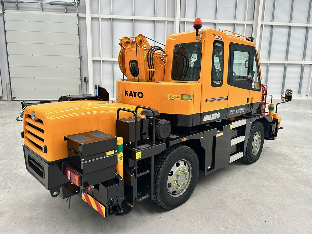 Автокран KATO CR-130Ri - 13 Ton City Crane with Only 8,563 miles from New !!: снимка 7