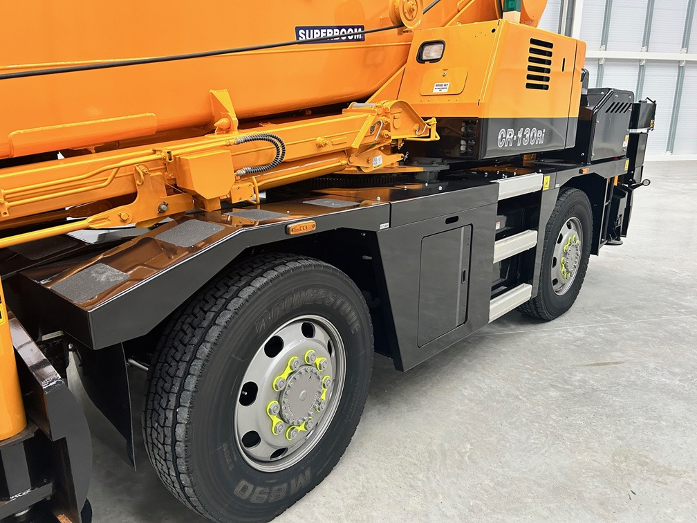 Автокран KATO CR-130Ri - 13 Ton City Crane with Only 8,563 miles from New !!: снимка 13