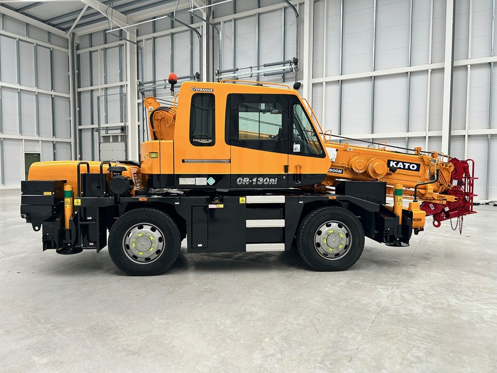 Автокран KATO CR-130Ri - 13 Ton City Crane with Only 8,563 miles from New !!: снимка 8
