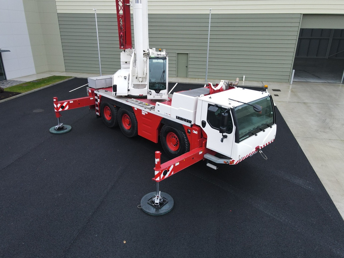 LIEBHERR LTM1060-3.1 - Excellent Condition and Full Remote - Кран за всякакви терени: снимка 2 LIEBHERR LTM1060-3.1 - Excellent Condition and Full Remote - Кран за всякакви терени: снимка 2