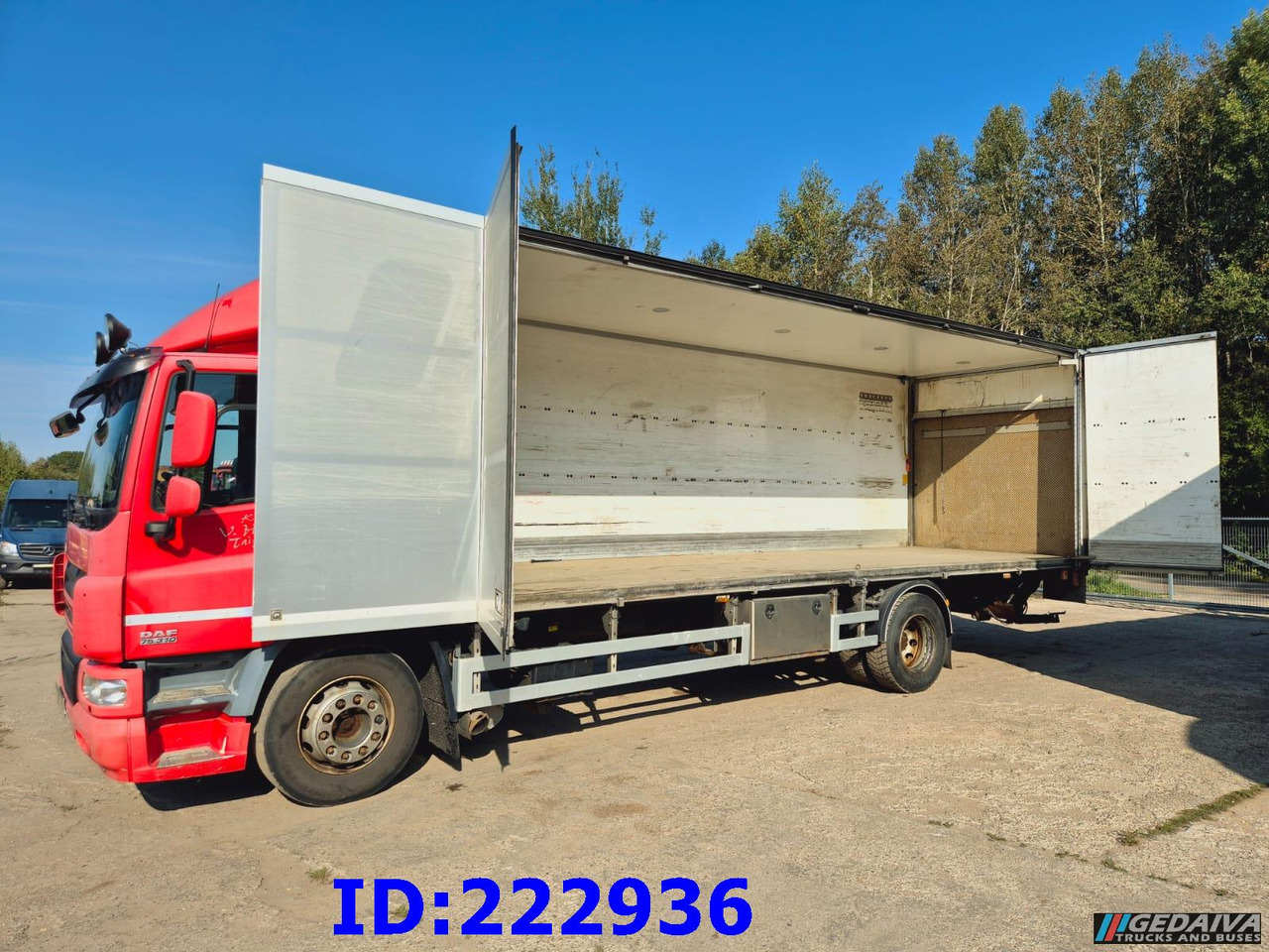 DAF CF 75.310 - Euro5 - Камион фургон: снимка 2 DAF CF 75.310 - Euro5 - Камион фургон: снимка 2