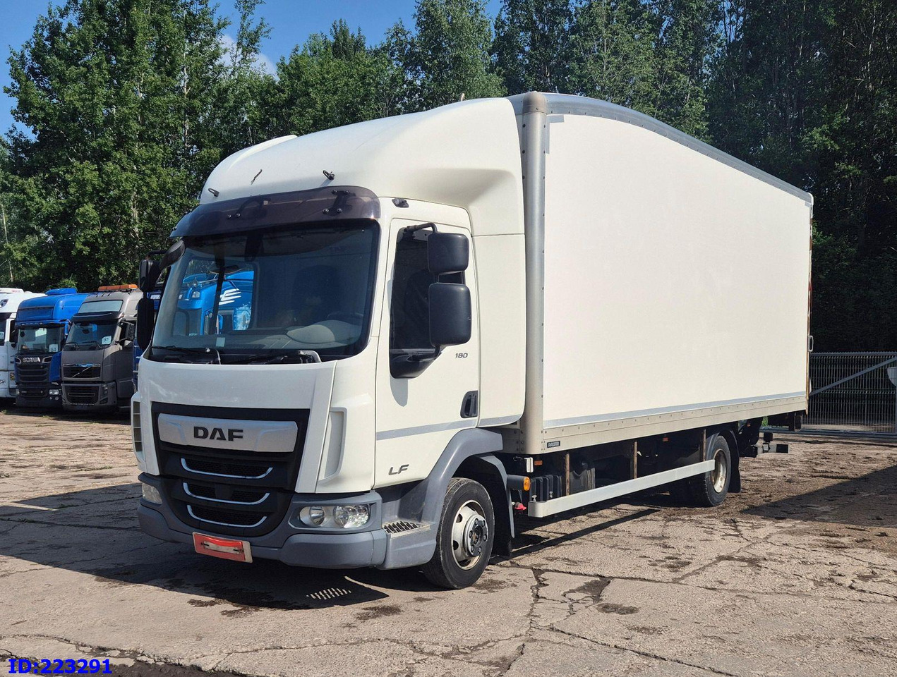 DAF LF 180 FA - Euro6 - Manual - Камион фургон: снимка 1 DAF LF 180 FA - Euro6 - Manual - Камион фургон: снимка 1