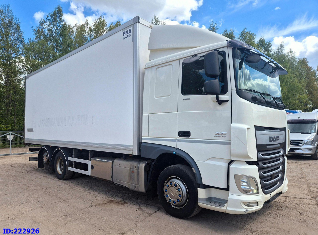DAF XF 106 440 FAR 6x2 Euro6 - Изотермичен камион: снимка 1 DAF XF 106 440 FAR 6x2 Euro6 - Изотермичен камион: снимка 1