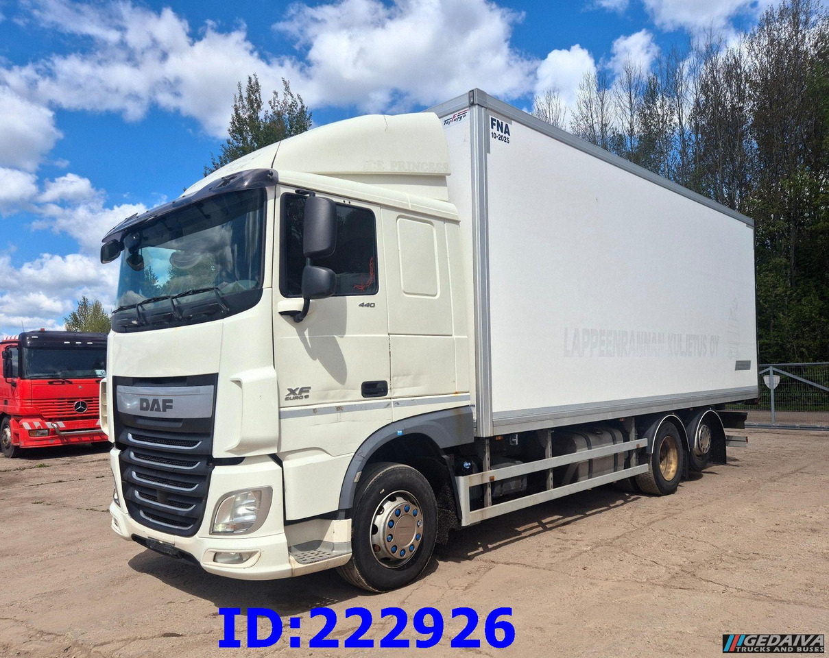 DAF XF 106 440 FAR 6x2 Euro6 - Изотермичен камион: снимка 4 DAF XF 106 440 FAR 6x2 Euro6 - Изотермичен камион: снимка 4