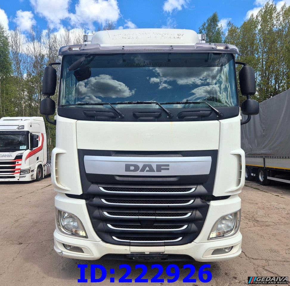 DAF XF 106 440 FAR 6x2 Euro6 - Изотермичен камион: снимка 2 DAF XF 106 440 FAR 6x2 Euro6 - Изотермичен камион: снимка 2