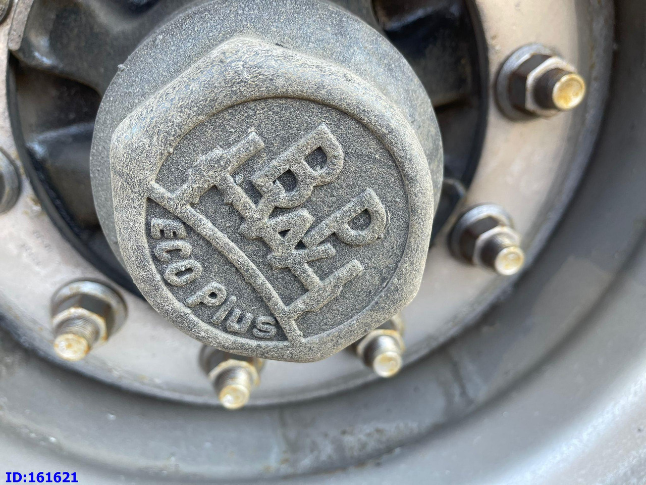 Полуремарке бетон миксер DE BUF BM 12-36-2   12m3: снимка 9