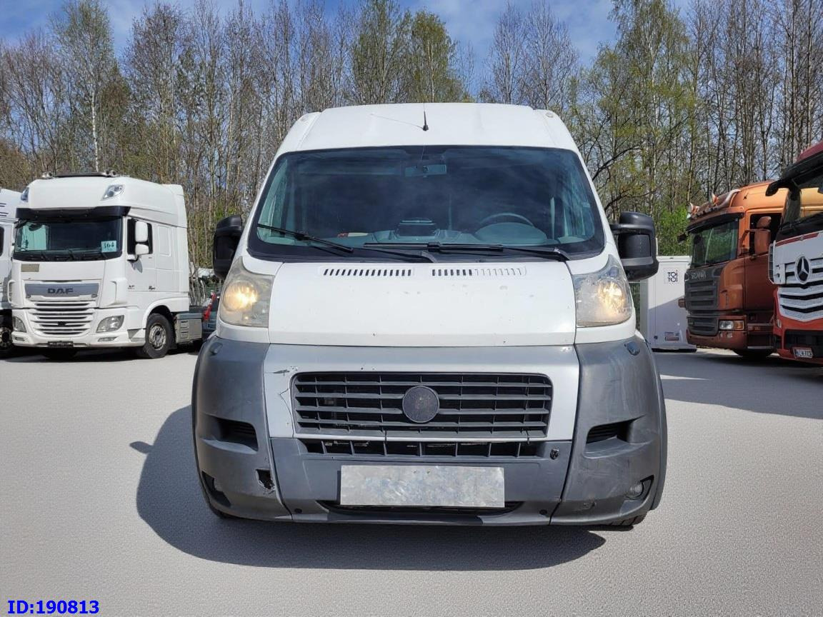 FIAT Ducato - VIP - 17 Seater - Микробус, Пътнически бус: снимка 2 FIAT Ducato - VIP - 17 Seater - Микробус, Пътнически бус: снимка 2