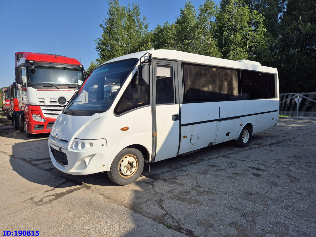 IVECO 65c18 Thesi Kapena 27place (Engine problem) - Туристически автобус: снимка 4 IVECO 65c18 Thesi Kapena 27place (Engine problem) - Туристически автобус: снимка 4
