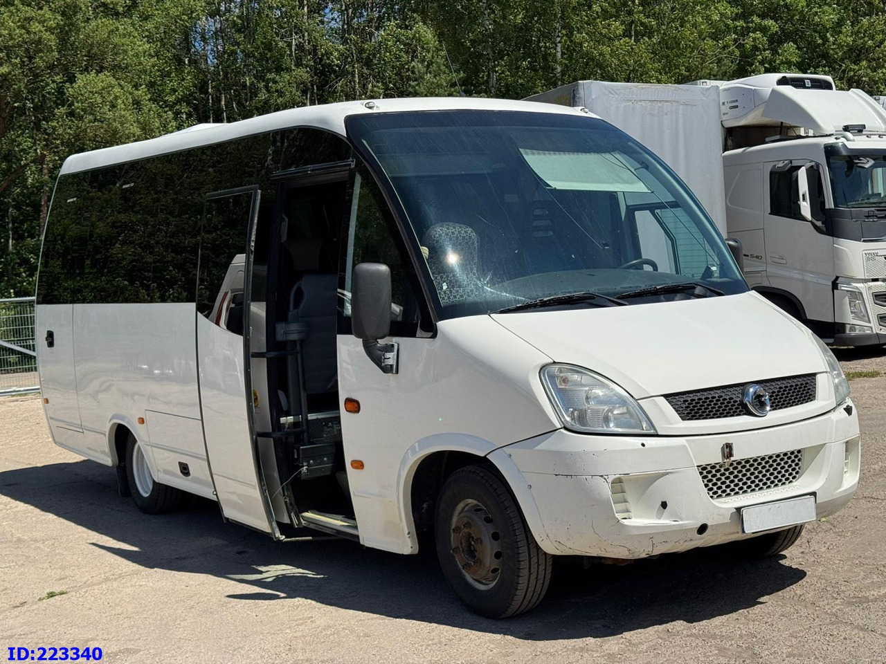 IVECO Wing Euro5 25 places - Туристически автобус: снимка 2 IVECO Wing Euro5 25 places - Туристически автобус: снимка 2