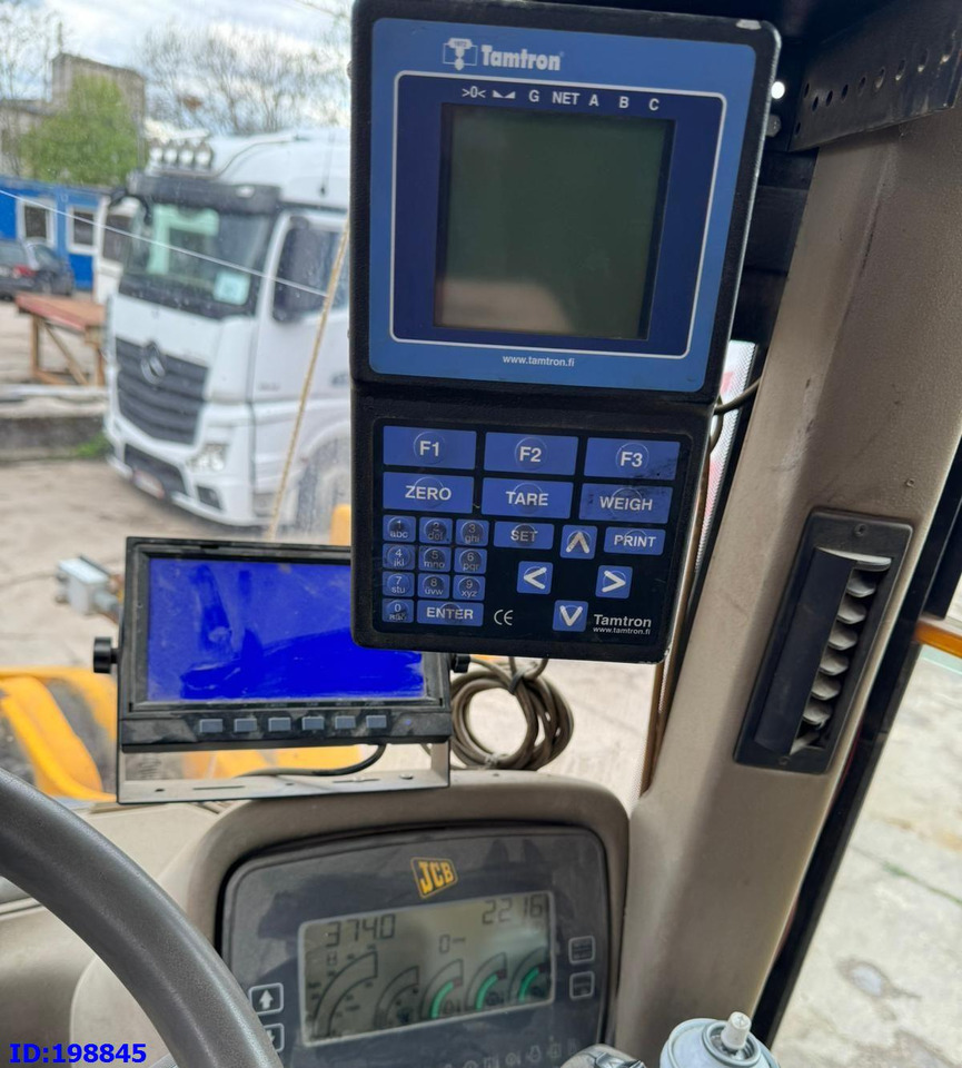 Колесен товарач JCB 456 ZX 4x4 / 330: снимка 11 Колесен товарач JCB 456 ZX 4x4 / 330: снимка 11