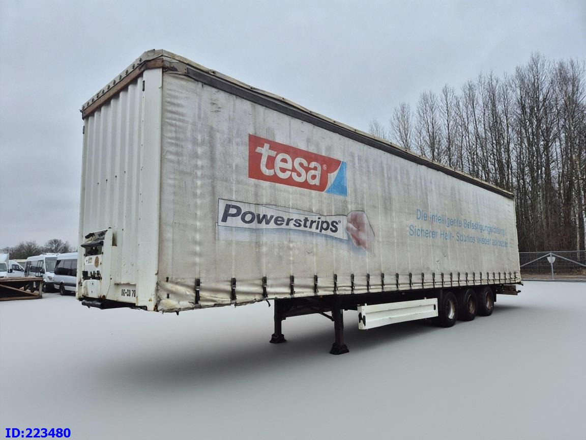 KRONE SDP 27 - Брезентово полуремарке: снимка 1 KRONE SDP 27 - Брезентово полуремарке: снимка 1