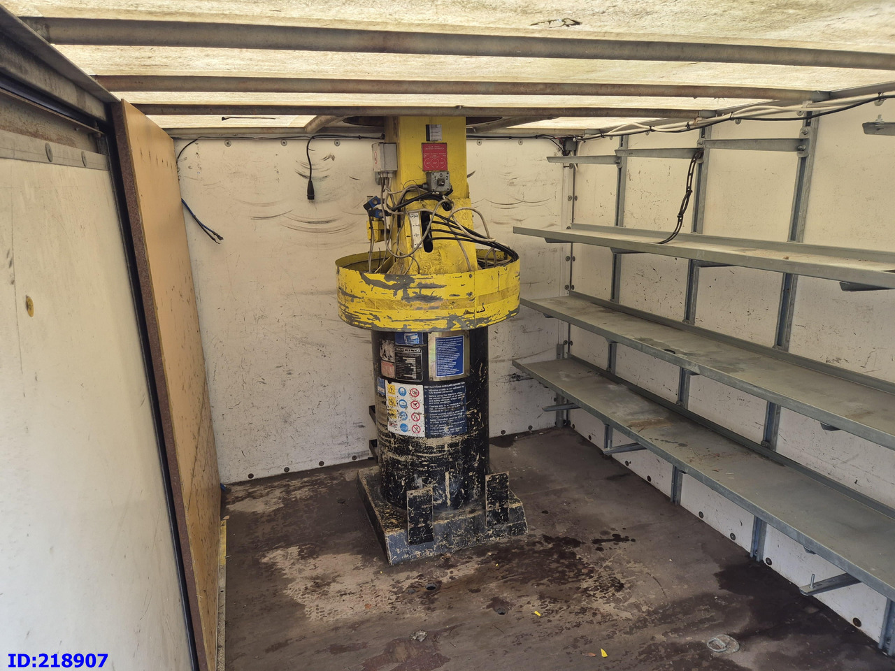 Автовишка, Комунална/ Специална техника MAN LE 220C + Sky King 179TV: снимка 9 Автовишка, Комунална/ Специална техника MAN LE 220C + Sky King 179TV: снимка 9