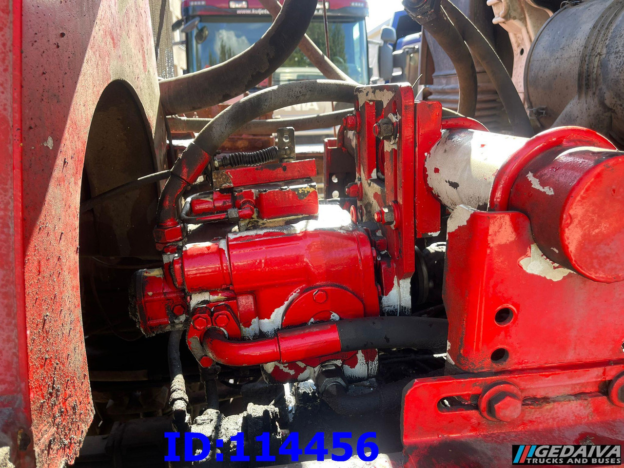 MAN TGA 35.480 8X4 8m3 Manual - Бетоновоз: снимка 5 MAN TGA 35.480 8X4 8m3 Manual - Бетоновоз: снимка 5