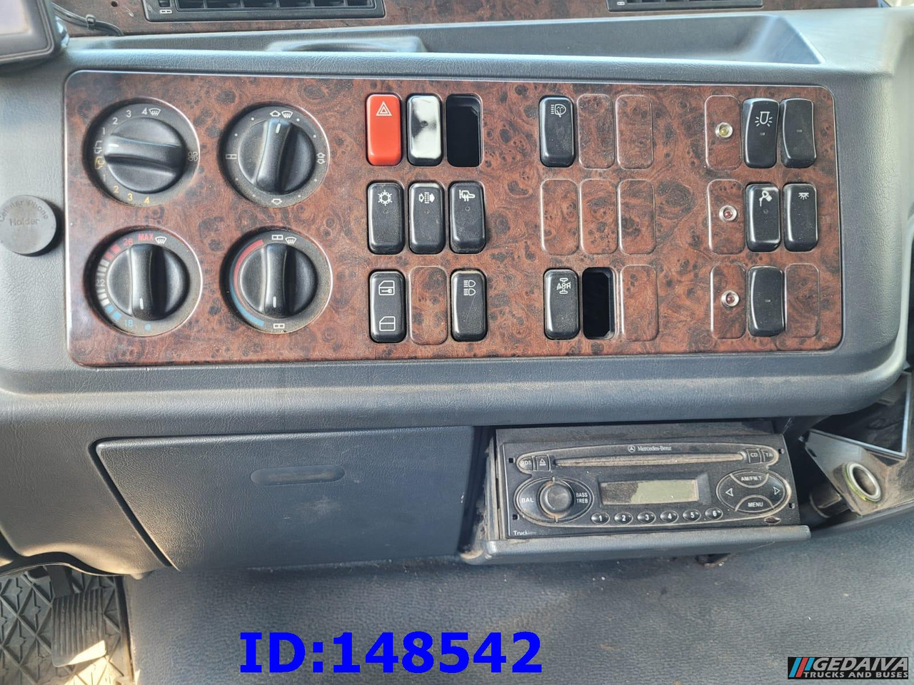 Камион пътна помощ MERCEDES-BENZ Actros 1831 4x2: снимка 16