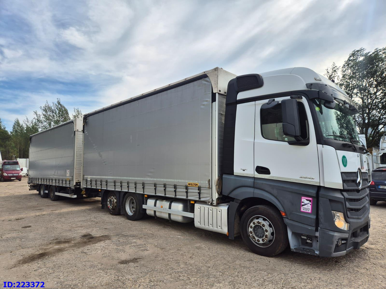 MERCEDES-BENZ Actros 2542 6x2 Euro6 + Wielton trailer - Камион с брезент: снимка 4 MERCEDES-BENZ Actros 2542 6x2 Euro6 + Wielton trailer - Камион с брезент: снимка 4