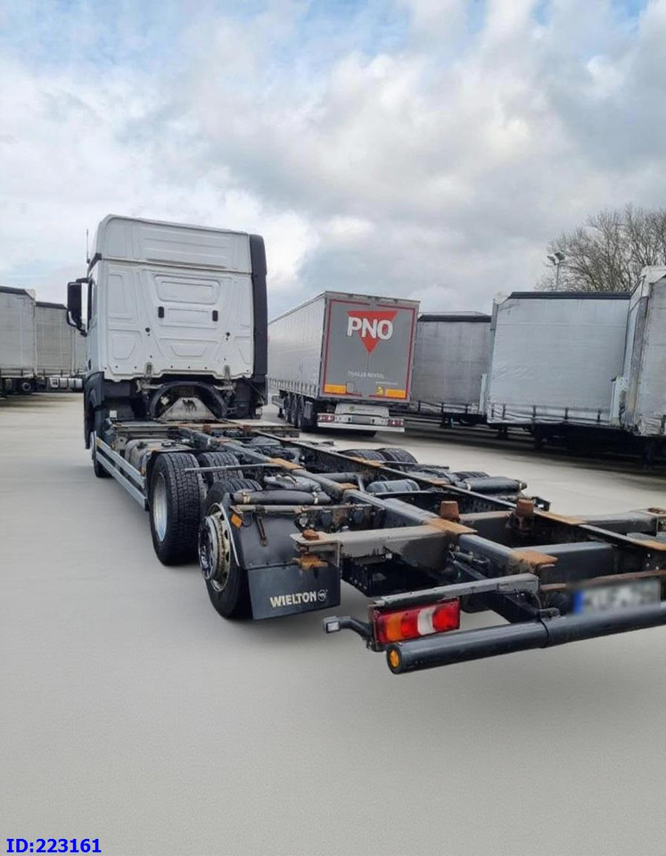 MERCEDES-BENZ Actros 2542 BDF 6x2 Euro6 - Шаси кабина: снимка 5 MERCEDES-BENZ Actros 2542 BDF 6x2 Euro6 - Шаси кабина: снимка 5