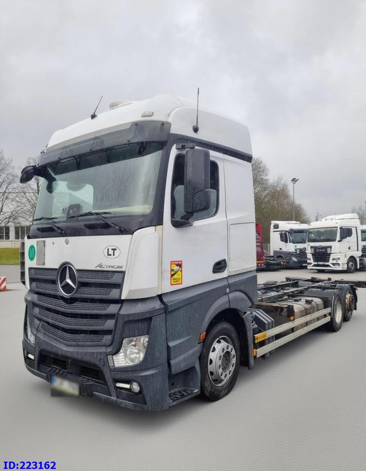 MERCEDES-BENZ Actros 2542 BDF 6x2 Euro6 - Шаси кабина: снимка 1 MERCEDES-BENZ Actros 2542 BDF 6x2 Euro6 - Шаси кабина: снимка 1