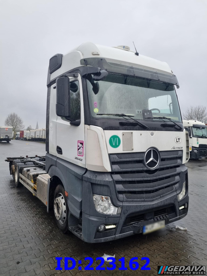 MERCEDES-BENZ Actros 2542 BDF 6x2 Euro6 - Шаси кабина: снимка 2 MERCEDES-BENZ Actros 2542 BDF 6x2 Euro6 - Шаси кабина: снимка 2