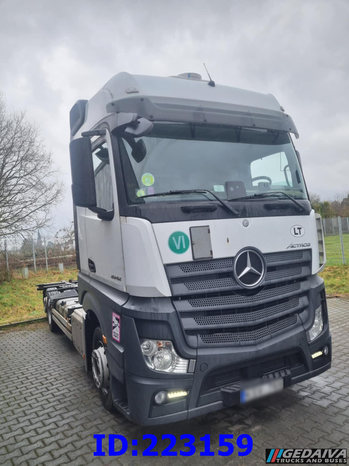MERCEDES-BENZ Actros 2542 BDF 6x2 Euro6 - Шаси кабина: снимка 1 MERCEDES-BENZ Actros 2542 BDF 6x2 Euro6 - Шаси кабина: снимка 1