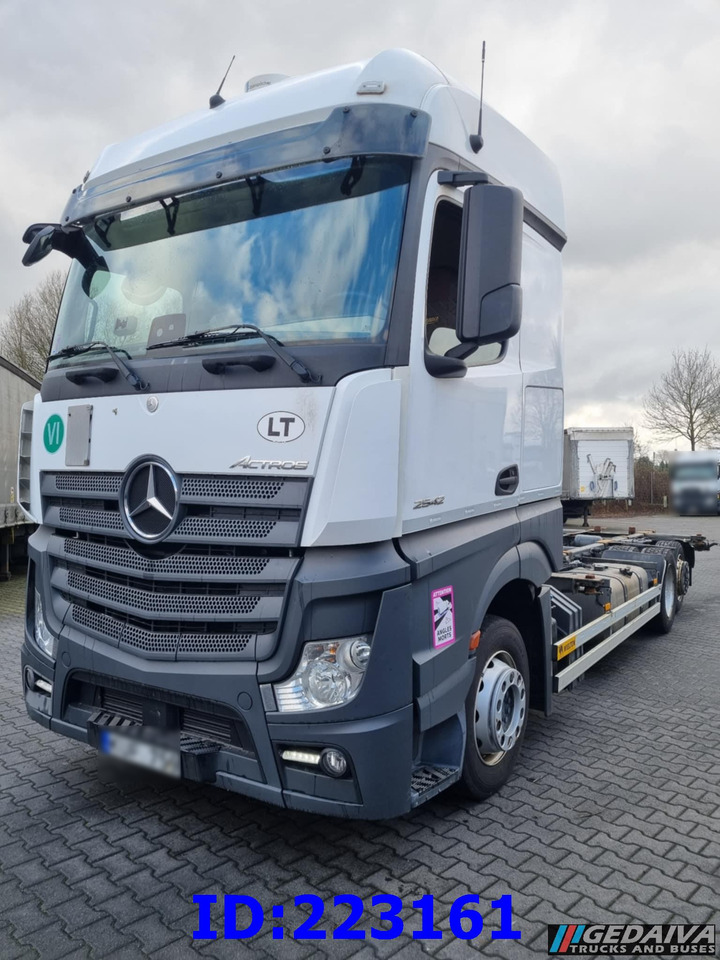MERCEDES-BENZ Actros 2542 BDF 6x2 Euro6 - Шаси кабина: снимка 1 MERCEDES-BENZ Actros 2542 BDF 6x2 Euro6 - Шаси кабина: снимка 1